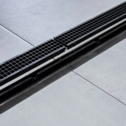 Grille Noire Strong Clipsable 1000x130mm - Caniveau Standard Classe A15